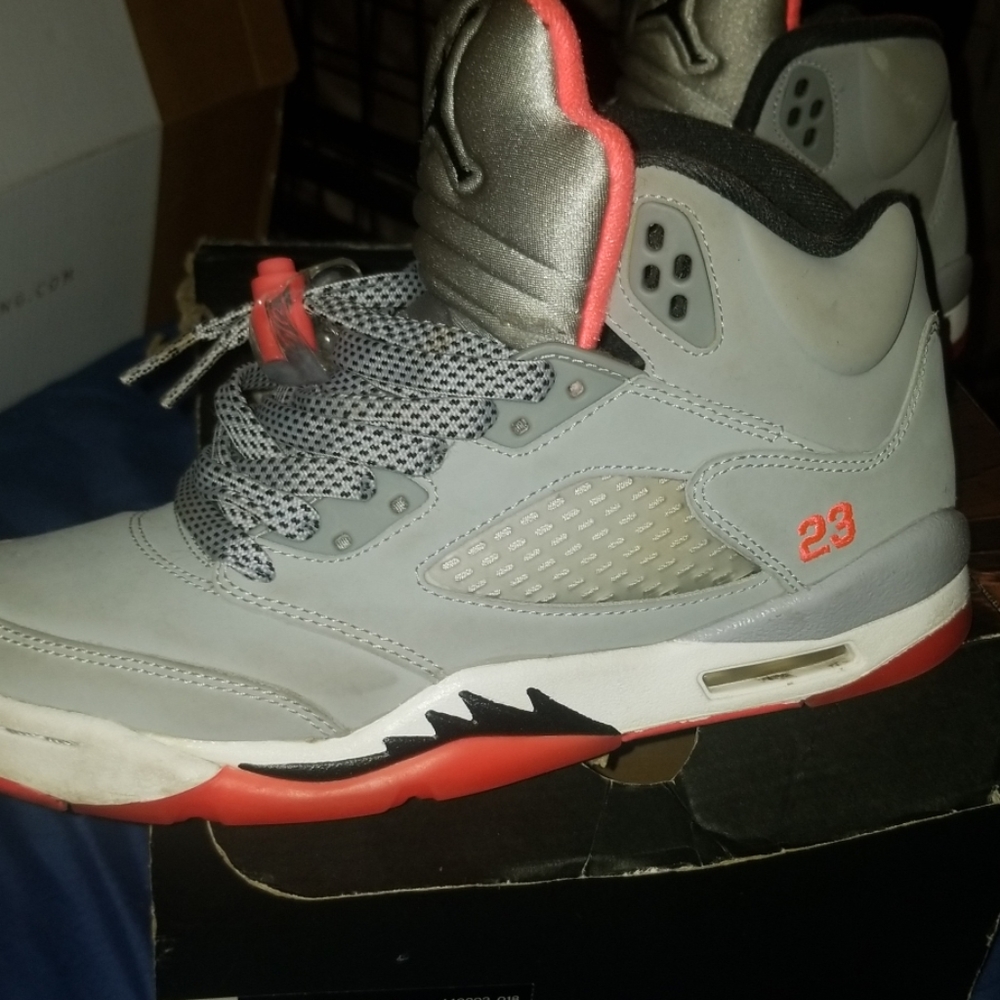 Ari Jordan 5